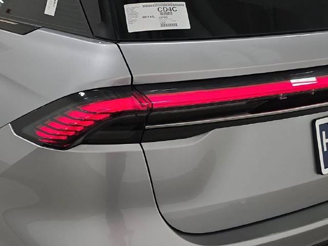 New 2026 Lincoln Nautilus Premier AWD/4WD image 29