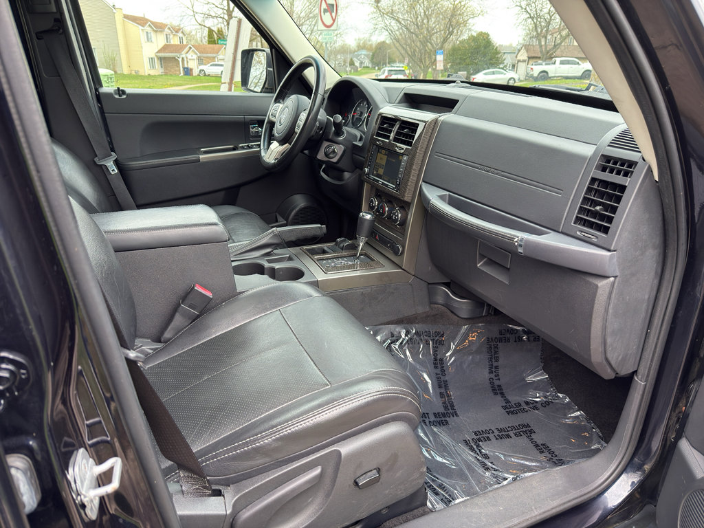 Used 2011 Jeep Liberty Limited Jet image 18