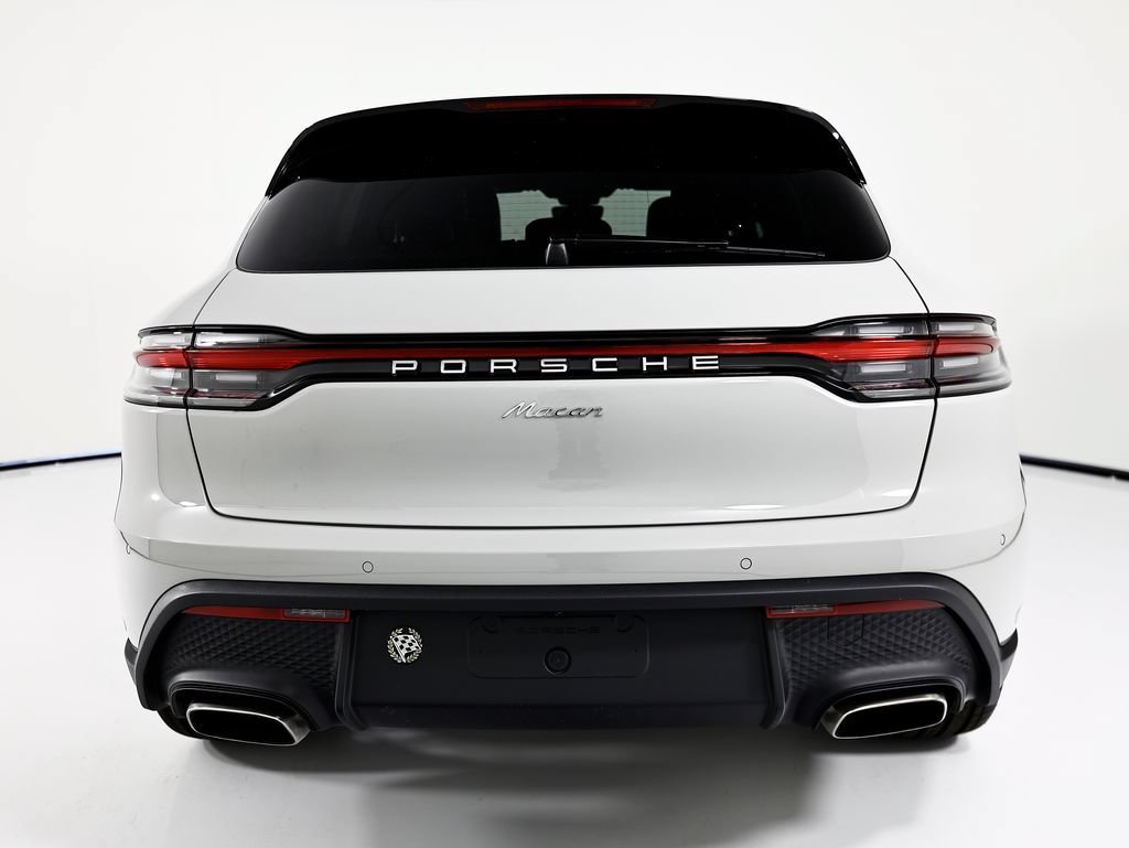 New 2026 Porsche Macan AWD/4WD image 4