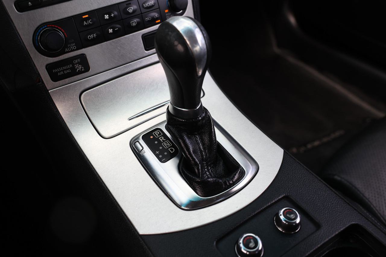 Used 2009 INFINITI G37 Journey w/ Premium Pkg image 39