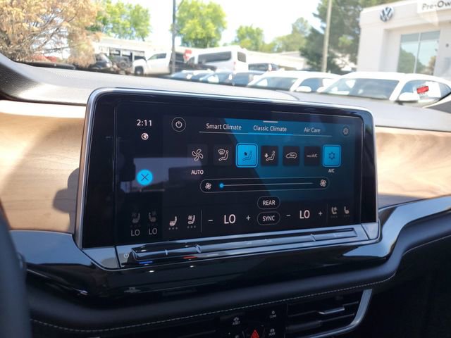 Certified 2025 Volkswagen Atlas SE w/ Panoramic Sunroof Package FWD image 20