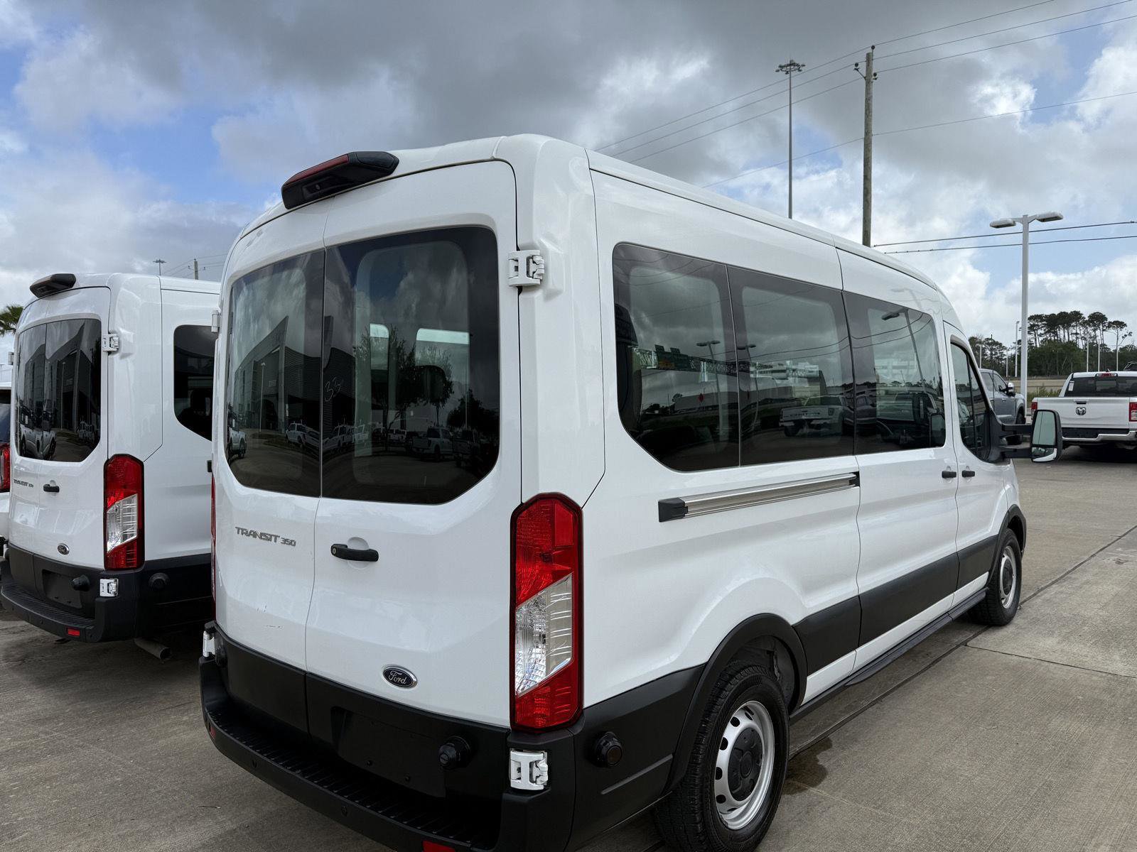Certified 2020 Ford Transit 350 XL image 3