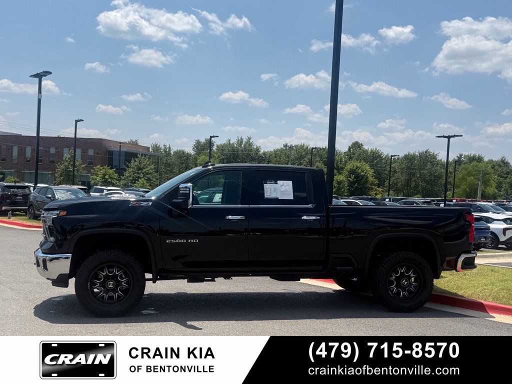 Used 2024 Chevrolet Silverado 2500 LTZ w/ LTZ Premium Package AWD/4WD image 4