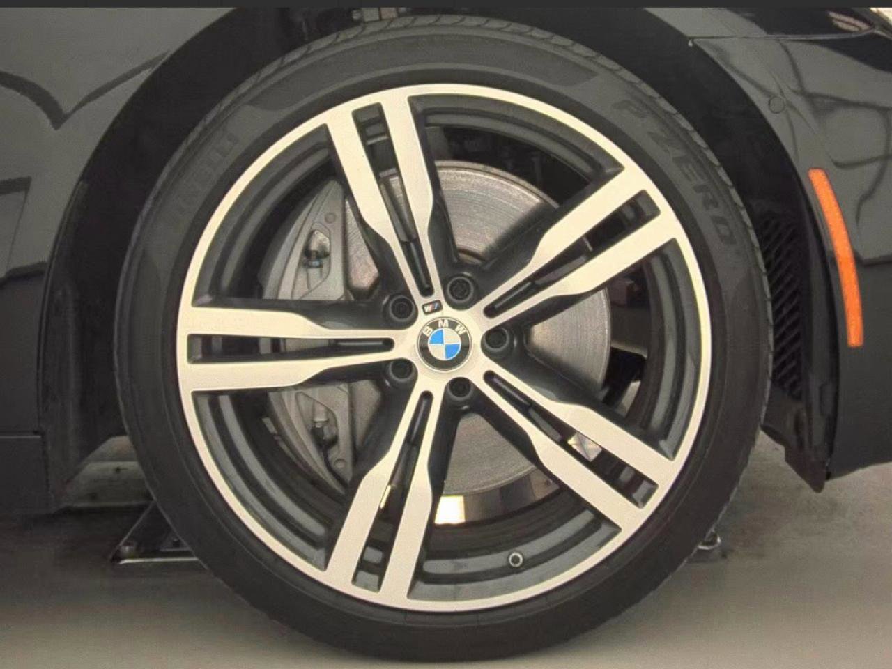 Used 2017 BMW 750i RWD image 18