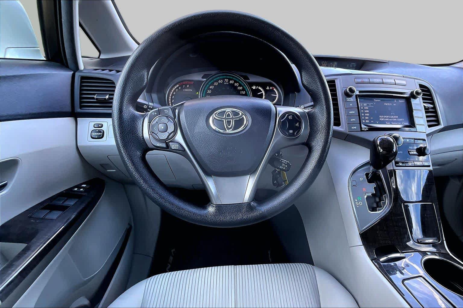 Used 2015 Toyota Venza LE AWD/4WD image 5