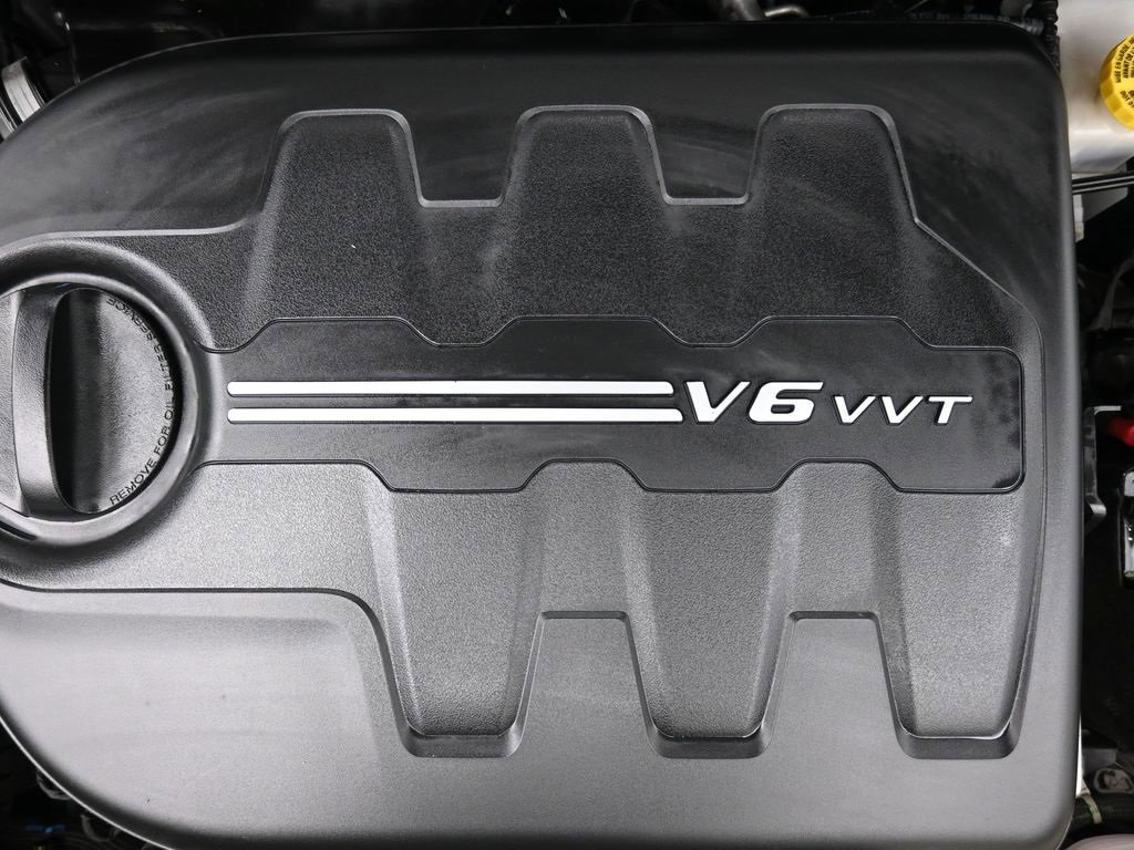 Used 2019 Jeep Cherokee Limited w/ Trailer Tow Group image 27