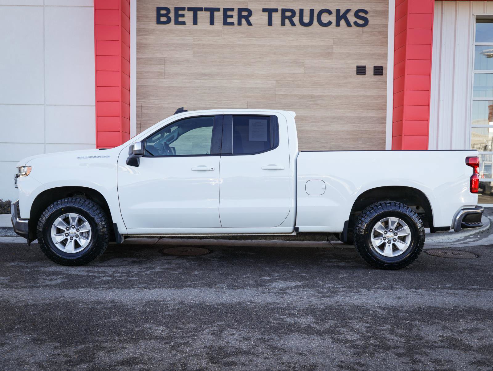 Used 2021 Chevrolet Silverado 1500 LT w/ Bed Protection Package image 7