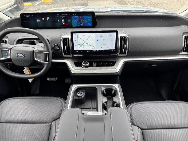 New 2026 Ford Expedition Platinum w/ Driver's Package image 15