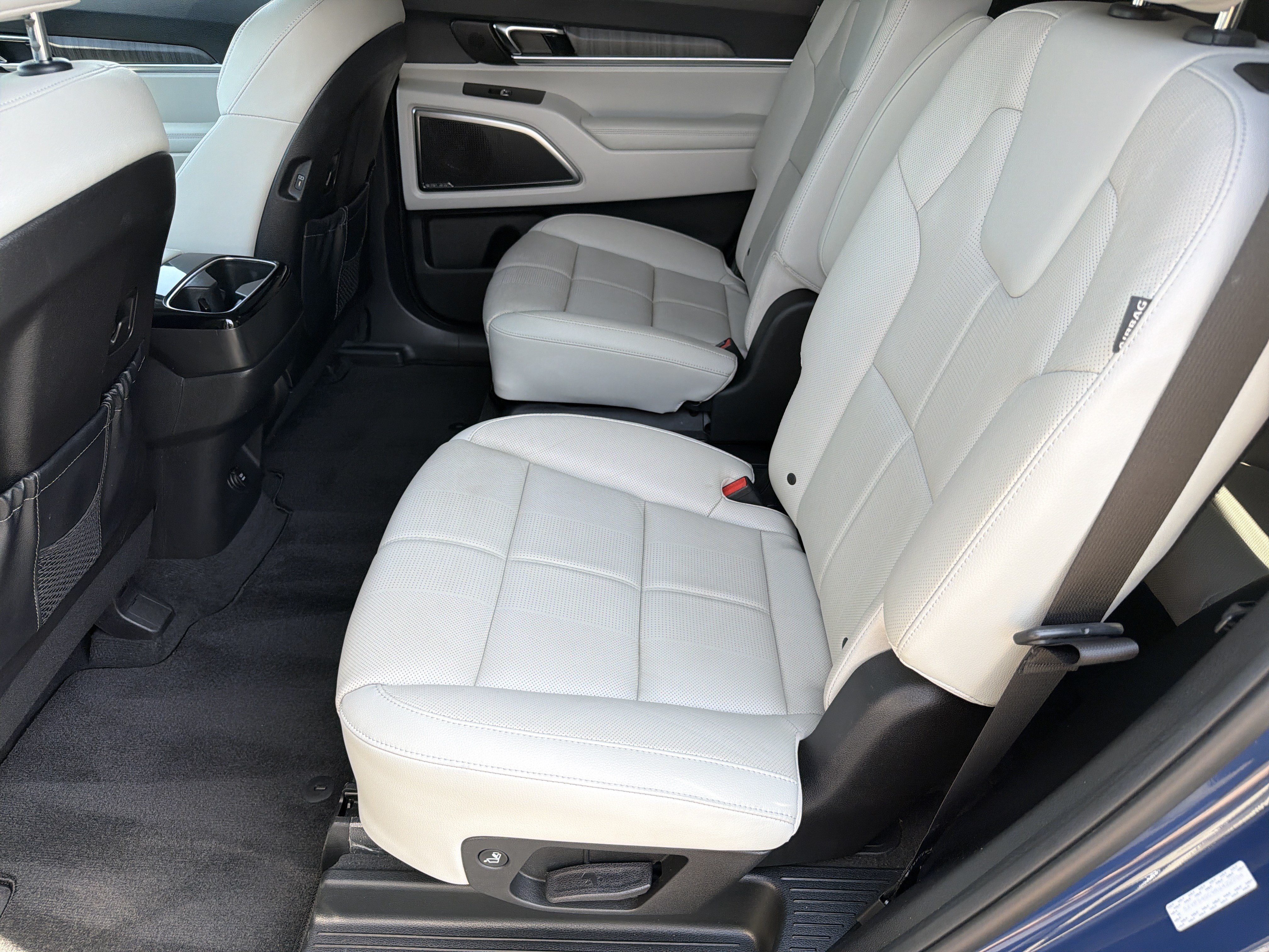 Used 2024 Kia Telluride SX FWD image 20