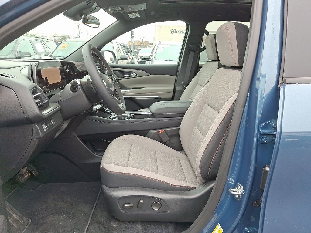 New 2026 Chevrolet Traverse LT w/ Sun and Wheel Package image 6