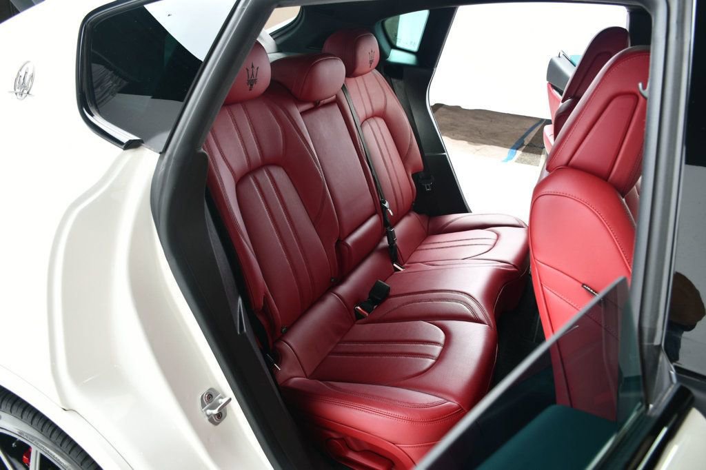 Used 2020 Maserati Levante GranSport image 40