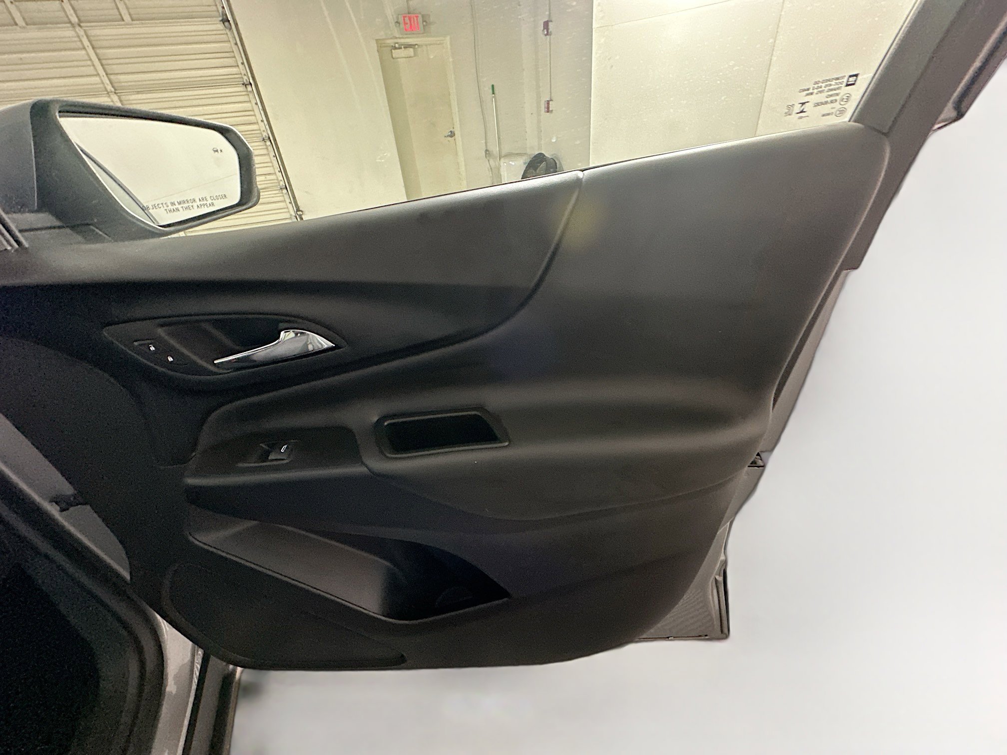 Used 2023 Chevrolet Equinox LT FWD image 32