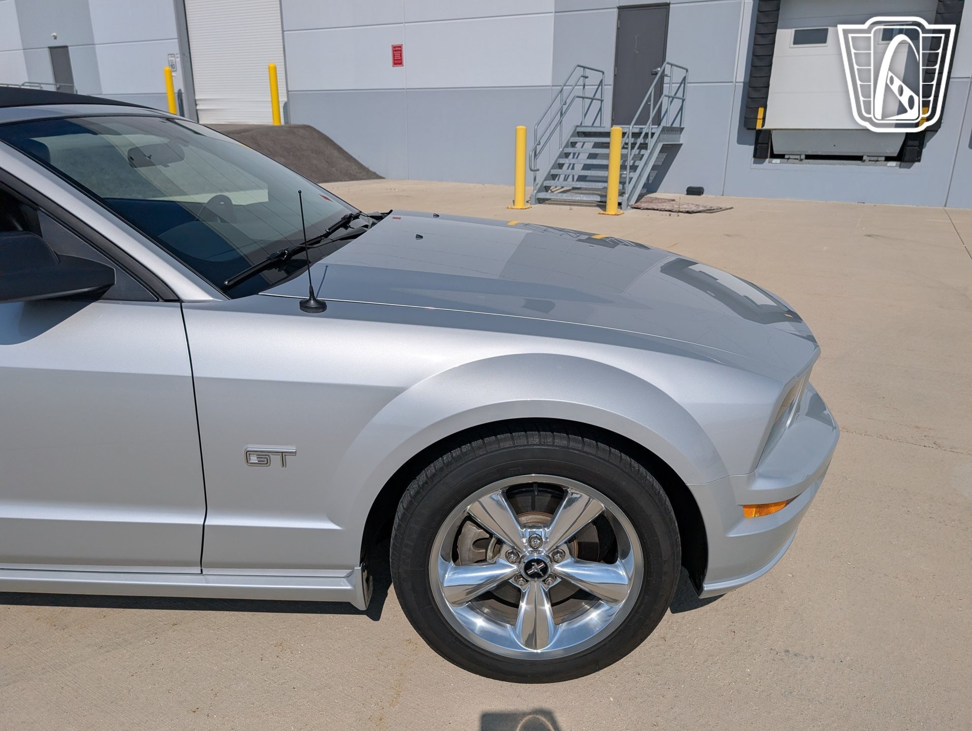 Used 2005 Ford Mustang GT RWD image 40