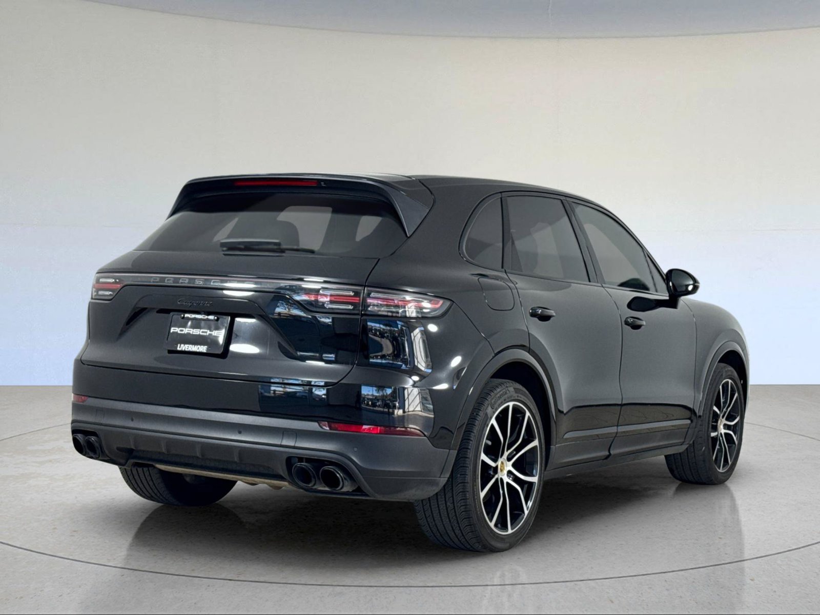Certified 2023 Porsche Cayenne AWD/4WD image 8