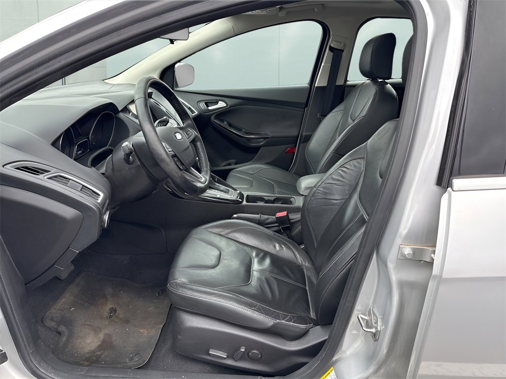 Used 2015 Ford Focus Titanium image 5