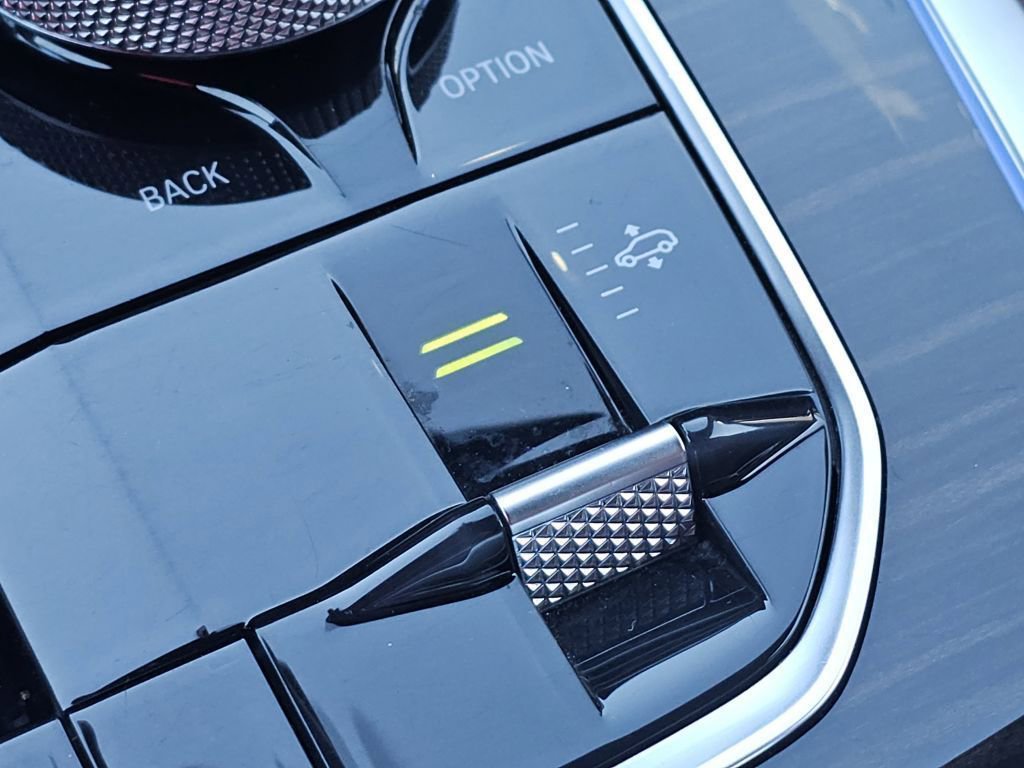 Used 2019 BMW X7 xDrive50i w/ M Sport Package image 13