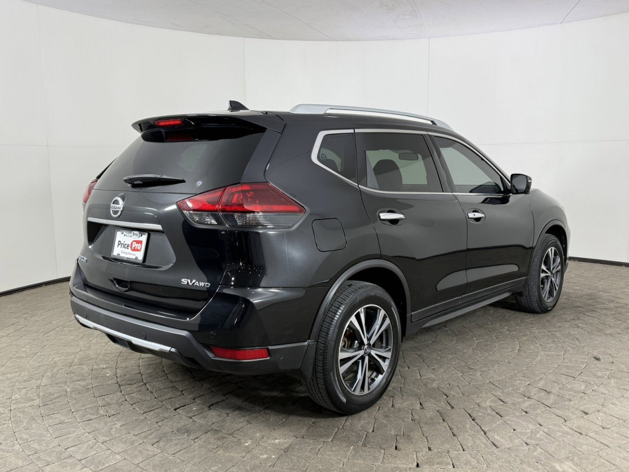 Used 2019 Nissan Rogue SV AWD/4WD image 7