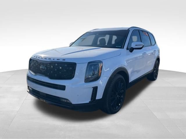Used 2021 Kia Telluride SX w/ SX Prestige Package image 3