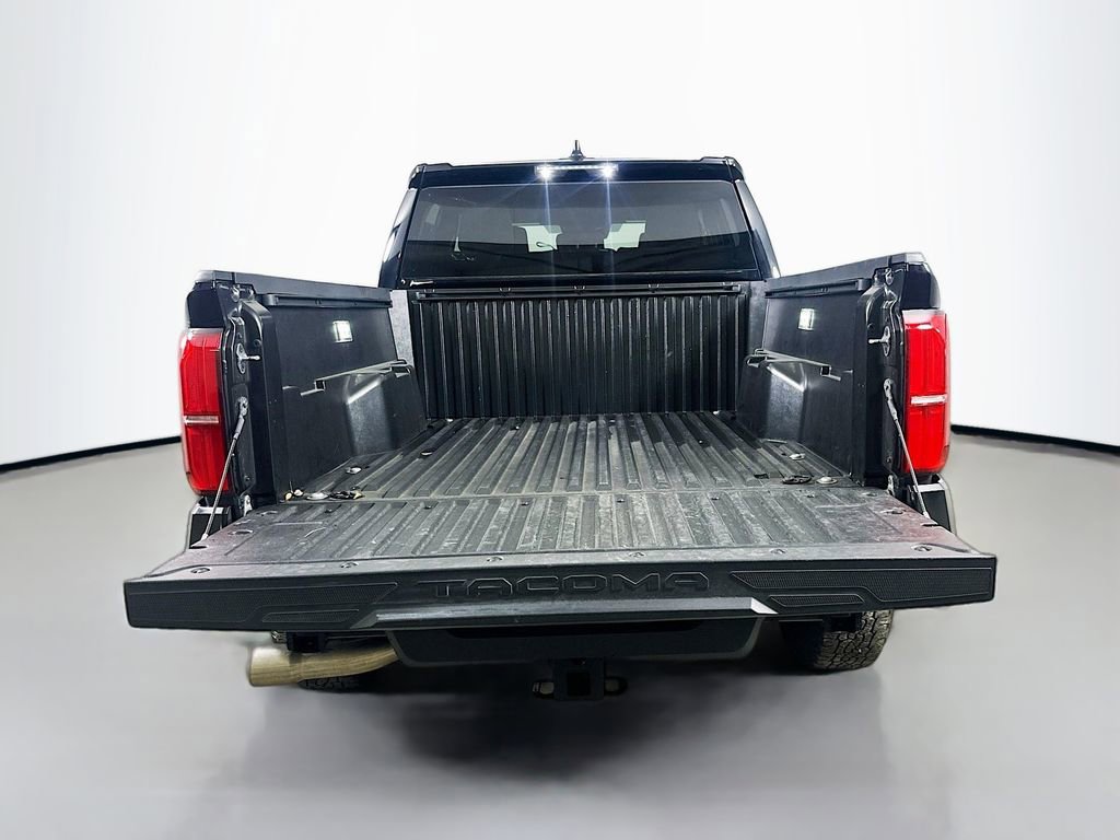 Used 2024 Toyota Tacoma TRD Off-Road image 34
