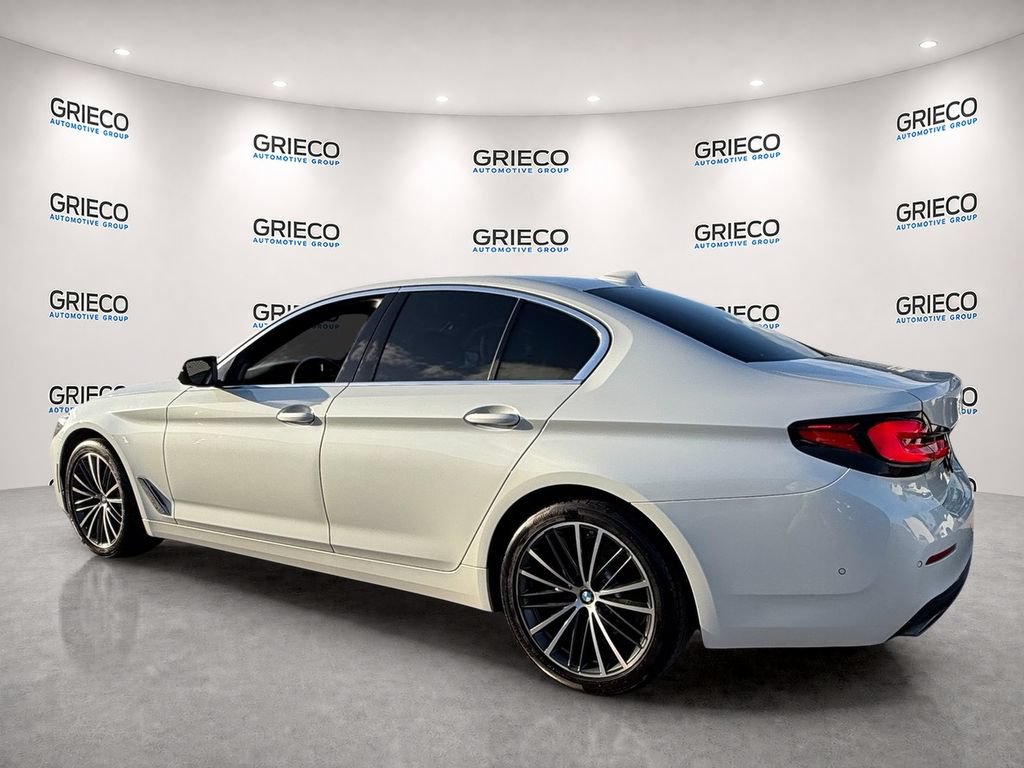 Used 2021 BMW 540i w/ Premium Package RWD image 5