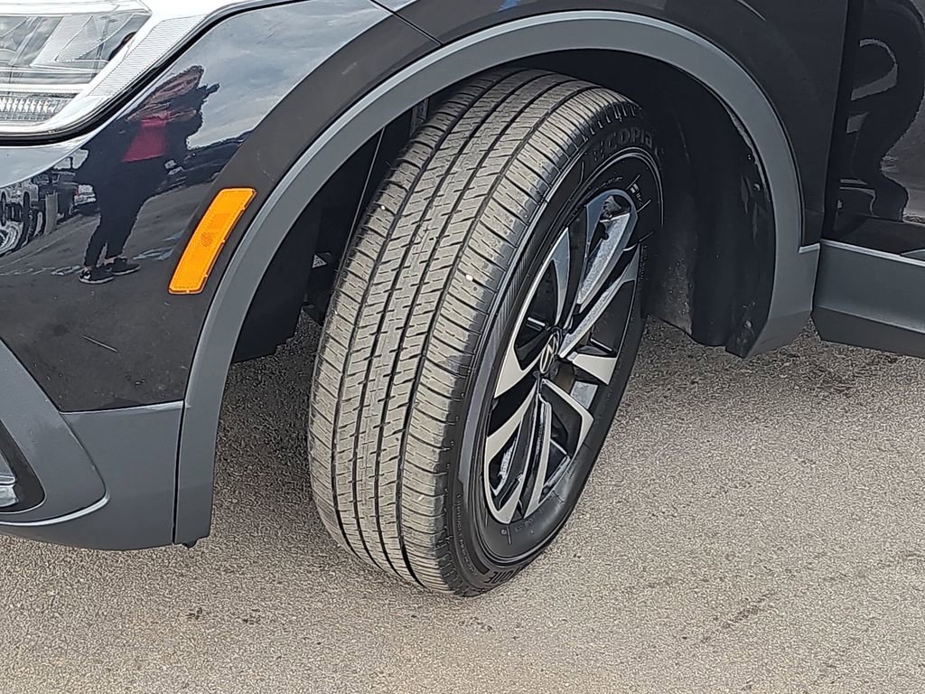 Used 2024 Volkswagen Tiguan S image 35