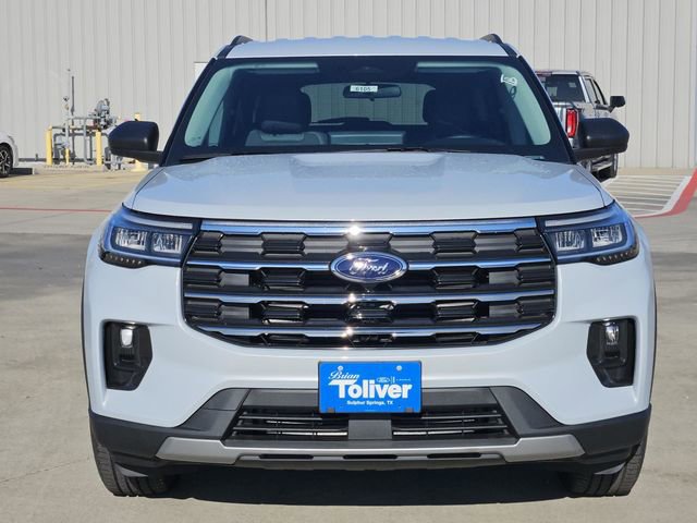 New 2026 Ford Explorer Active w/ Active Comfort Package image 3
