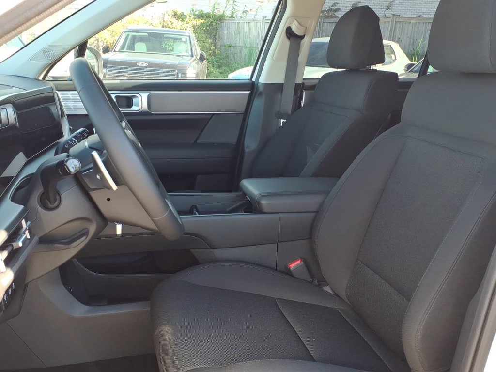 New 2026 Hyundai Santa Fe SE FWD image 10