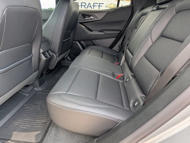 New 2026 Chevrolet Equinox LT w/ Convenience Package II FWD image 7