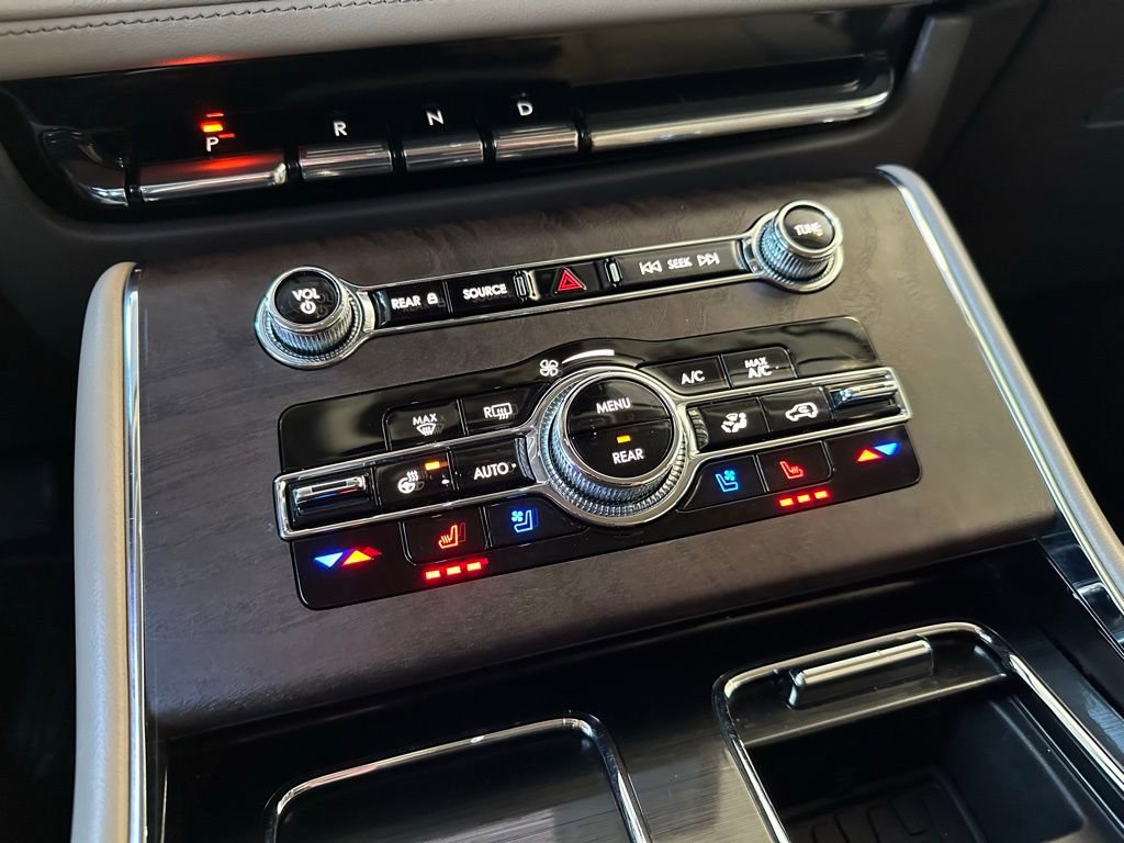 Used 2023 Lincoln Aviator Reserve w/ Elements Package Plus image 27