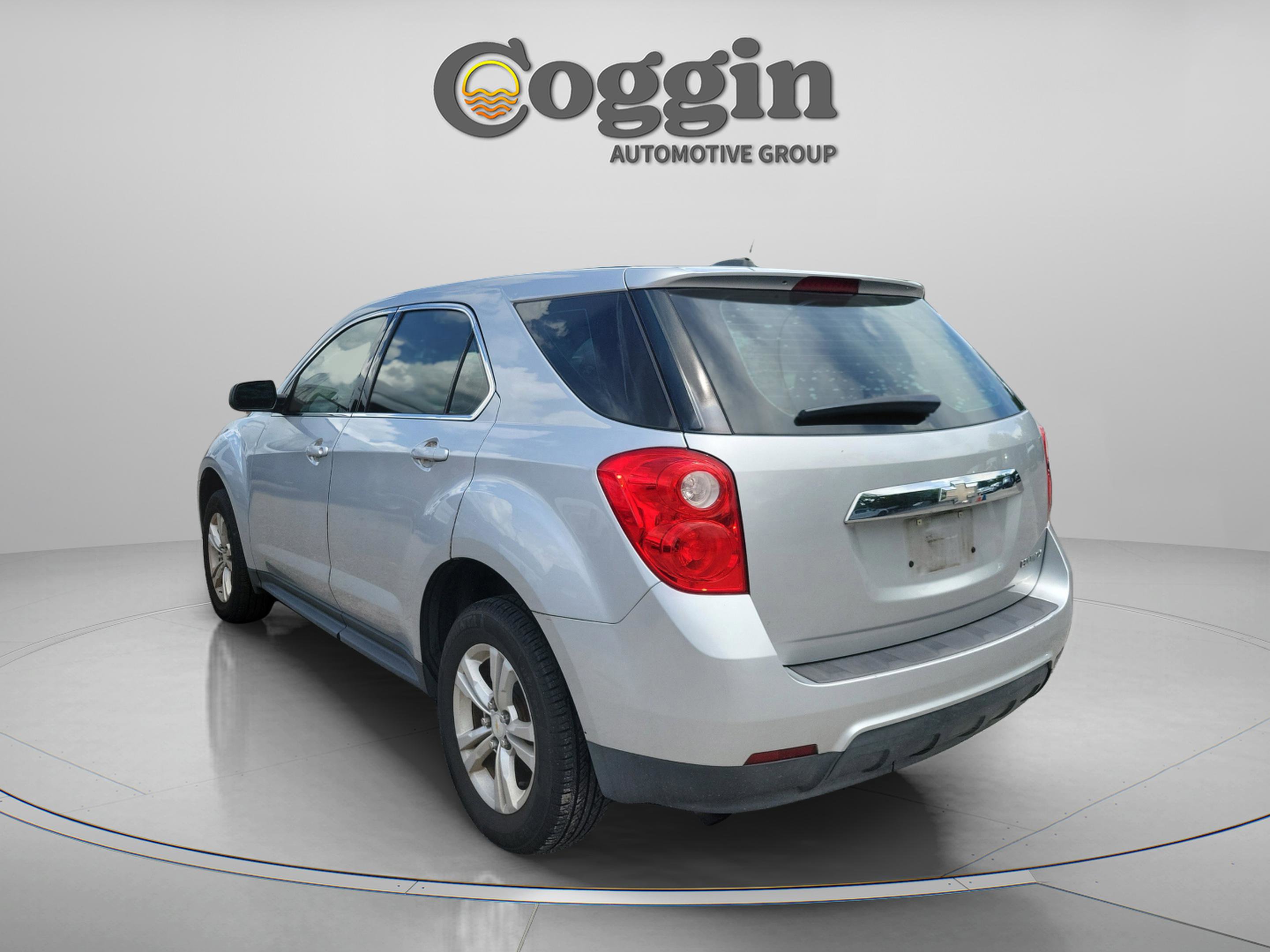 Used 2015 Chevrolet Equinox LS FWD image 2