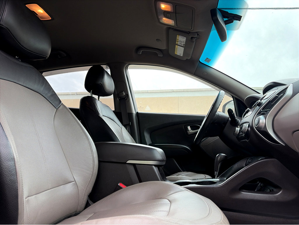 Used 2013 Hyundai Tucson Limited AWD/4WD image 18