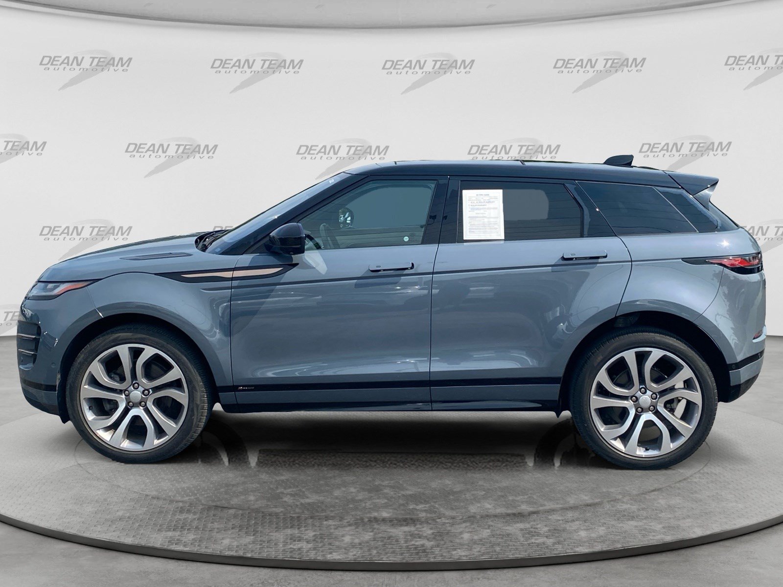 Used 2021 Land Rover Range Rover Evoque R-Dynamic HSE AWD/4WD image 4
