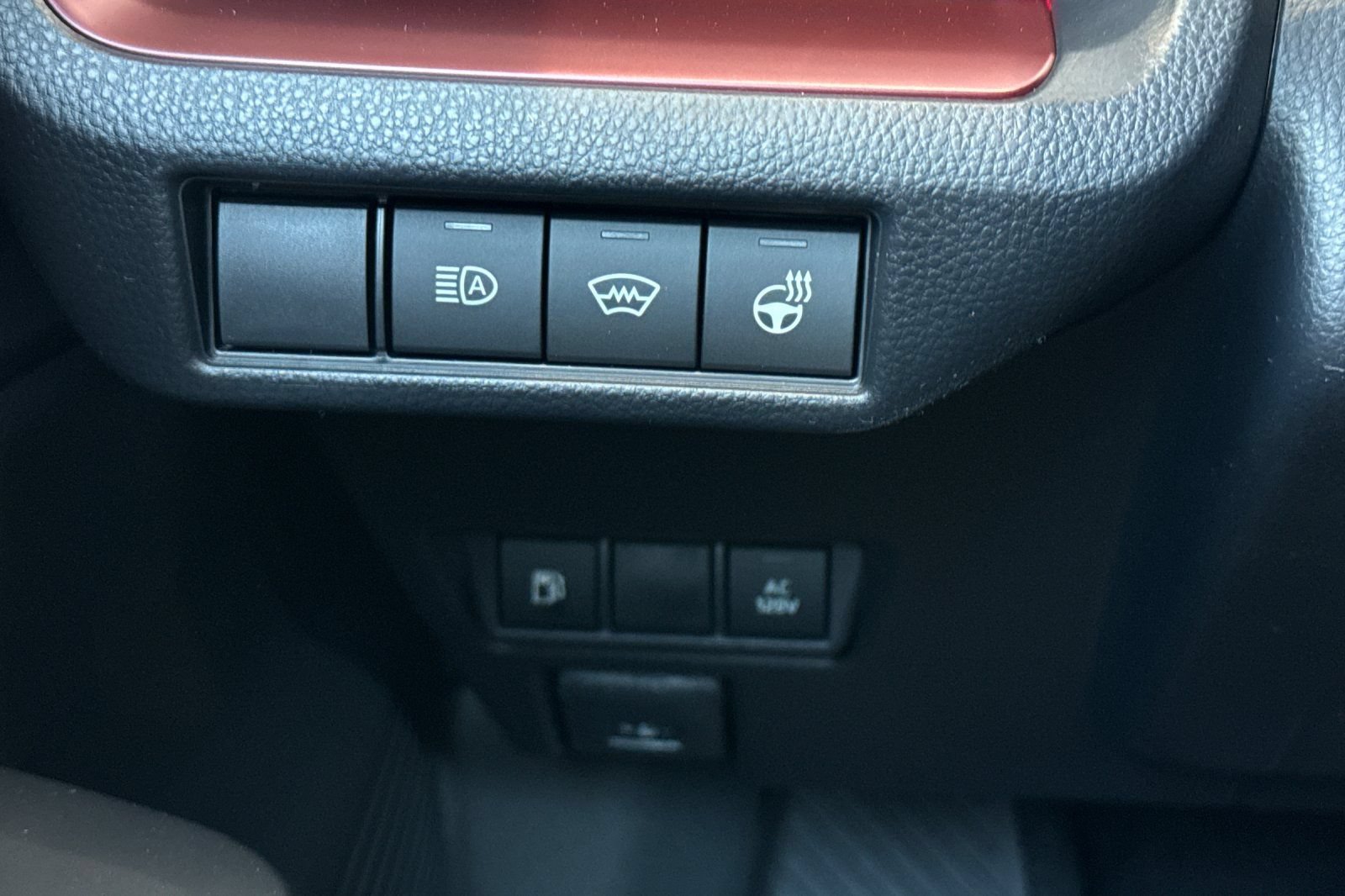New 2026 Toyota Prius Plug-In Hybrid FWD image 30