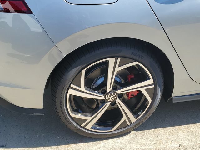 New 2026 Volkswagen GTI SE FWD image 5