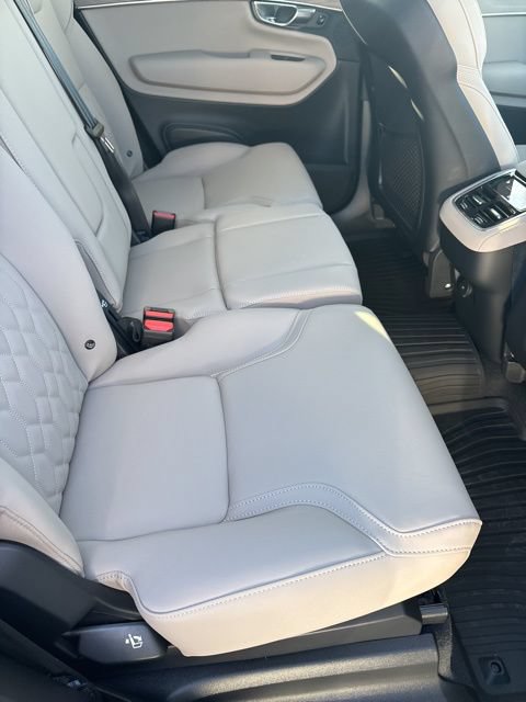 New 2026 Volvo XC90 B6 Plus w/ Protection Package Premier AWD/4WD image 39
