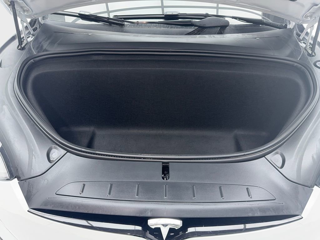 Used 2022 Tesla Model X Plaid image 17