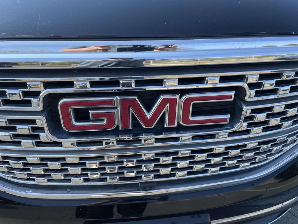 Used 2018 GMC Acadia Denali w/ Technology Package image 19