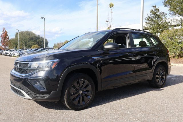 Certified 2023 Volkswagen Taos S image 3