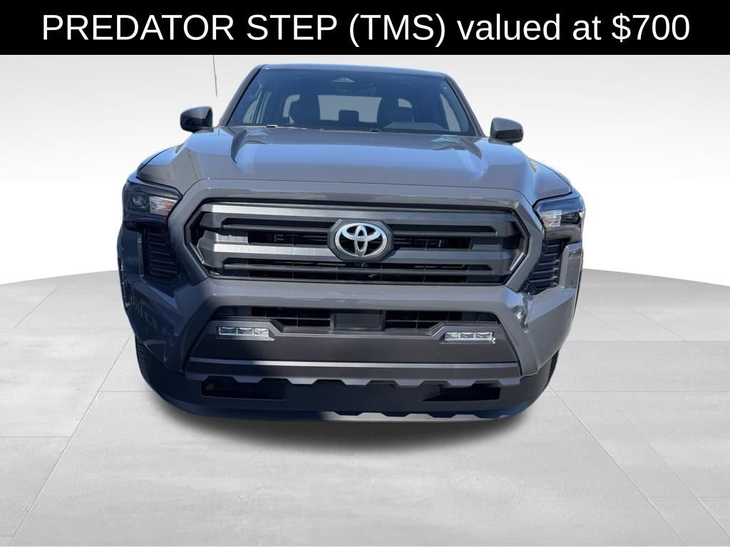 Used 2025 Toyota Tacoma SR5 image 2