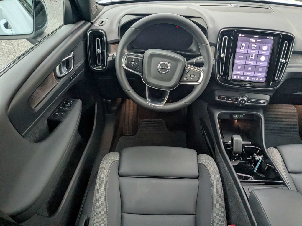 Certified 2024 Volvo C40 Recharge Core AWD/4WD image 22