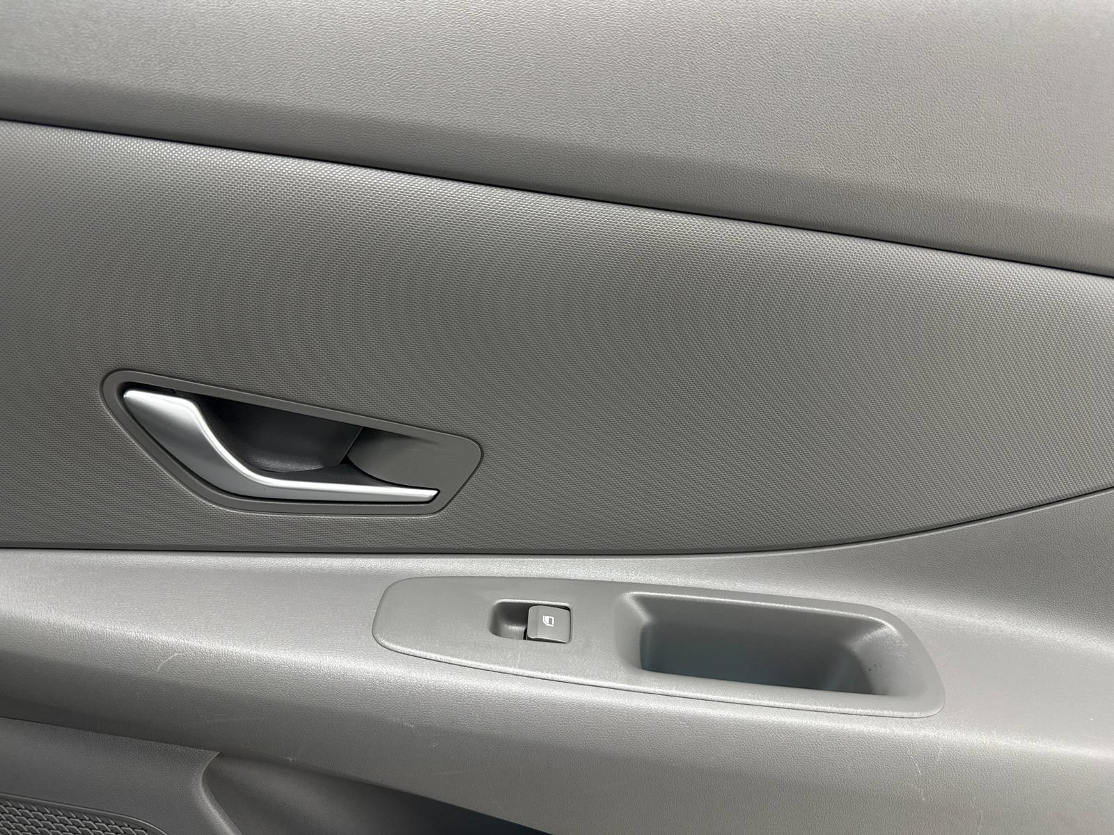 Used 2024 Hyundai Elantra SEL FWD image 46