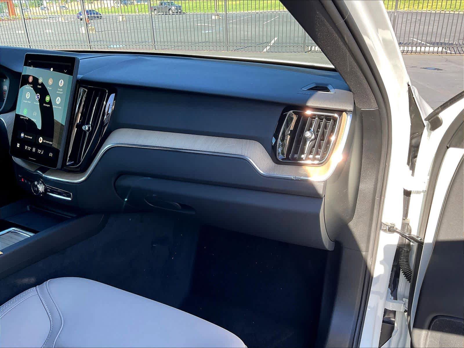 New 2026 Volvo XC60 B5 Plus w/ Climate Package AWD/4WD image 28