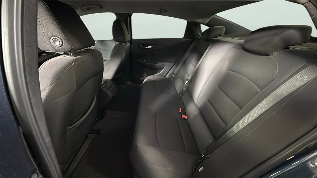 Used 2021 Chevrolet Malibu RS image 27