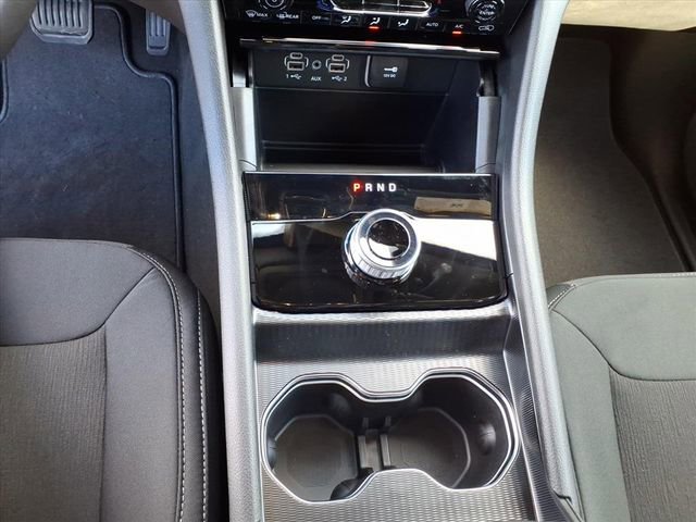 New 2025 Jeep Grand Cherokee L Laredo image 14