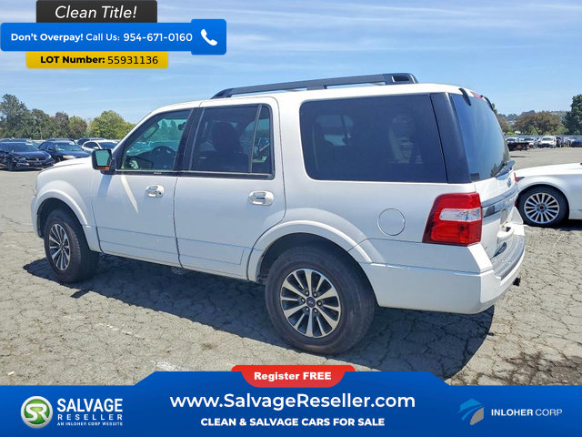 Used 2015 Ford Expedition XLT w/ Equipment Group 202A AWD/4WD image 3