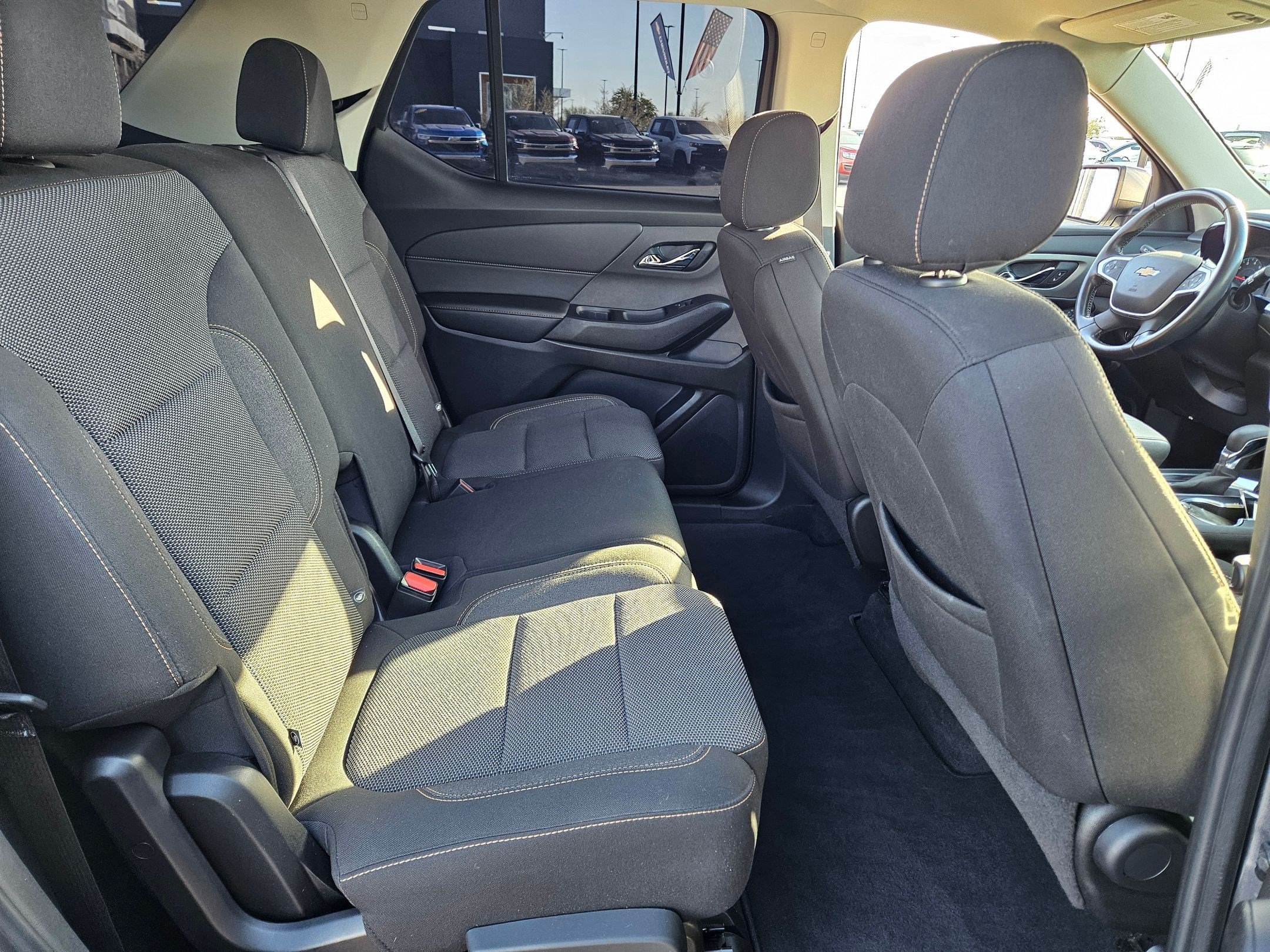 Certified 2021 Chevrolet Traverse LT FWD image 26