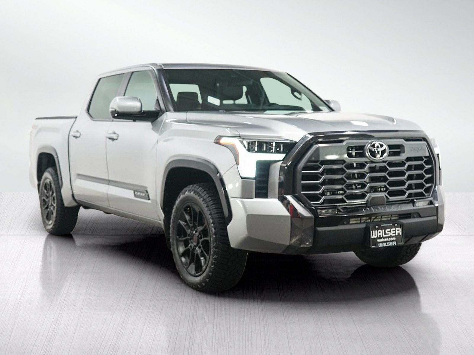 Used 2024 Toyota Tundra Platinum w/ TRD Off-Road Package AWD/4WD image 7