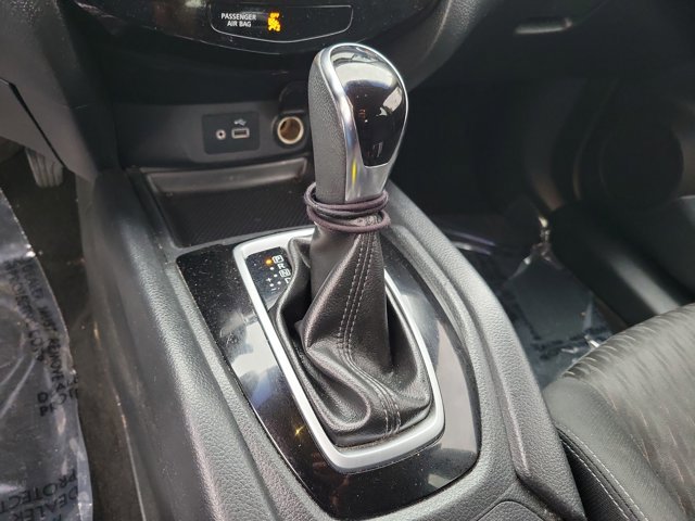 Used 2018 Nissan Rogue SV FWD image 32