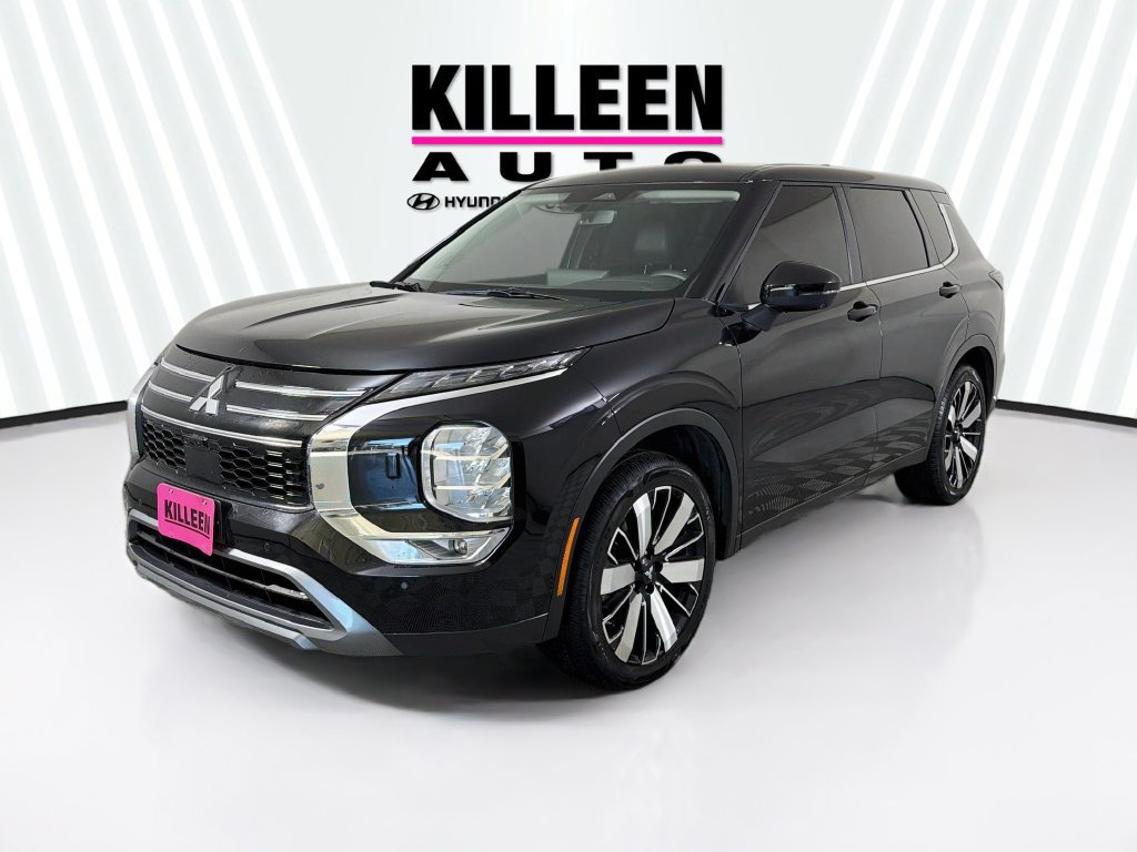 Used 2025 Mitsubishi Outlander SE AWD/4WD image 3