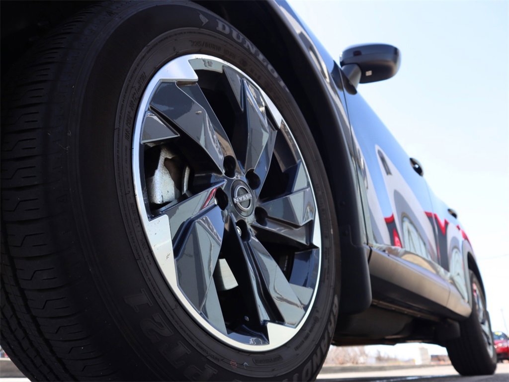 Certified 2025 Nissan Rogue SV w/ SV Premium Package image 11